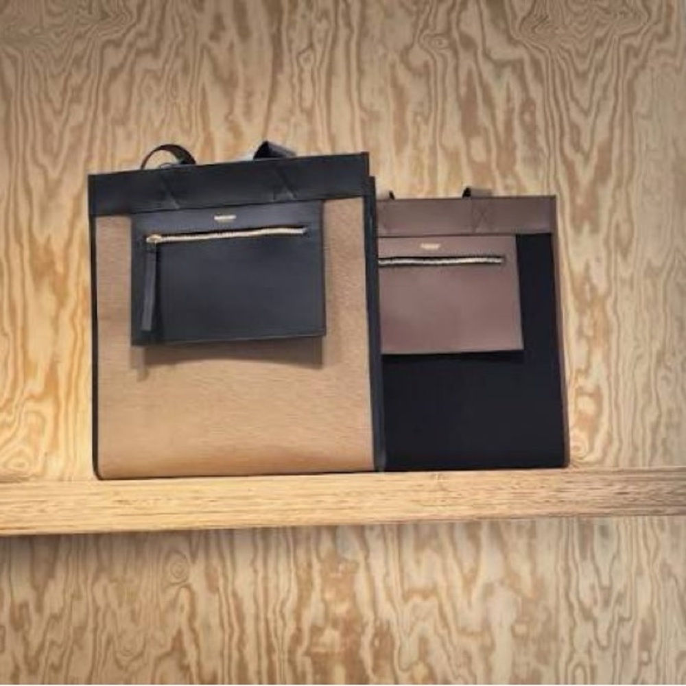 Burberry Black and Beige Canvas Tote - Picture 2 of 6